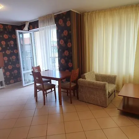 Megas Apartment *