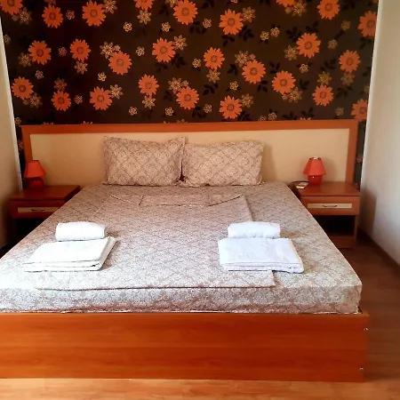 Megas Appartement *